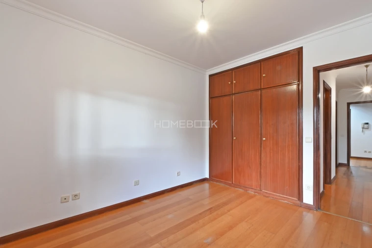 Apartamento T3 para Venda em Paranhos Foto 5