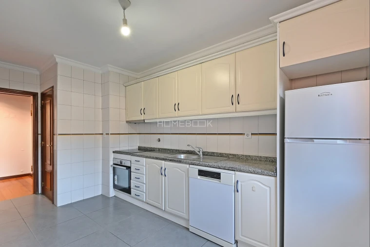 Apartamento T3 para Venda em Paranhos Foto 13