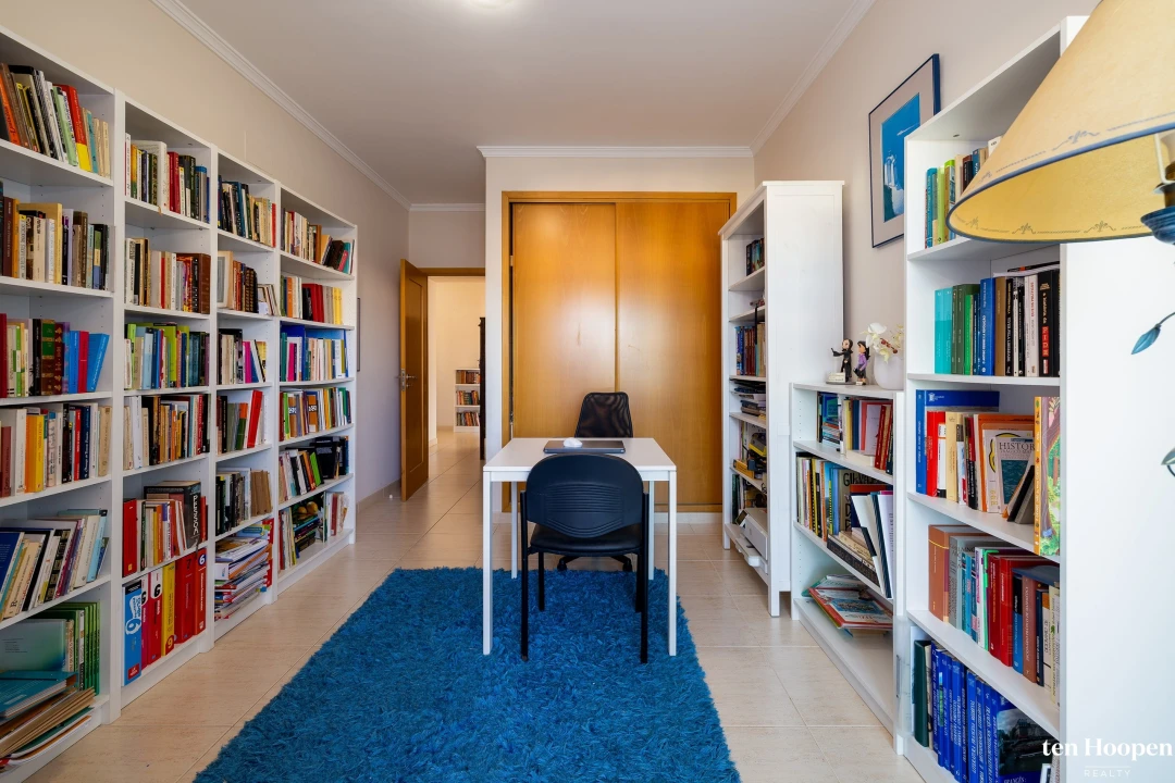Apartamento T4 para Venda em Portimão Foto 19