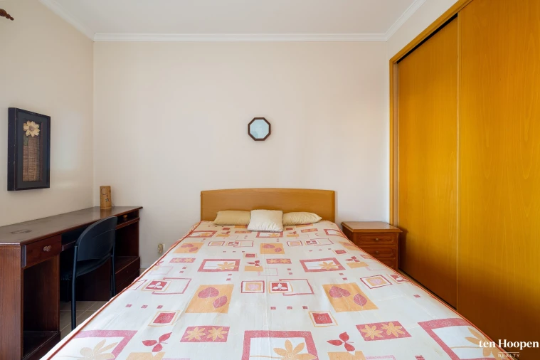 Apartamento T4 para Venda em Portimão Foto 21