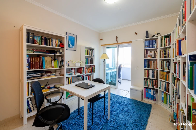 Apartamento T4 para Venda em Portimão Foto 17