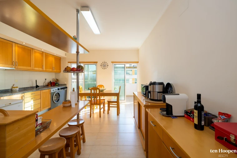 Apartamento T4 para Venda em Portimão Foto 2