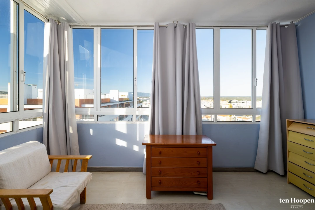 Apartamento T4 para Venda em Portimão Foto 14