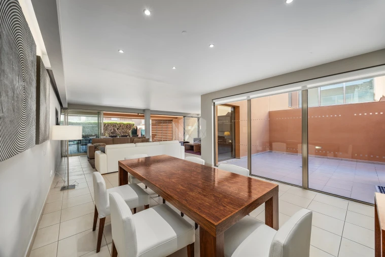 Moradia T3 para Venda em Albufeira e Olhos de Água Foto 11