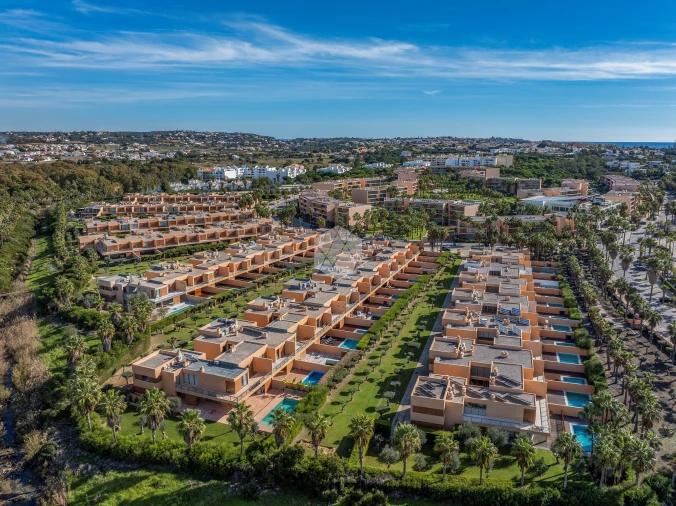 Moradia T3 para Venda em Albufeira e Olhos de Água Foto 12