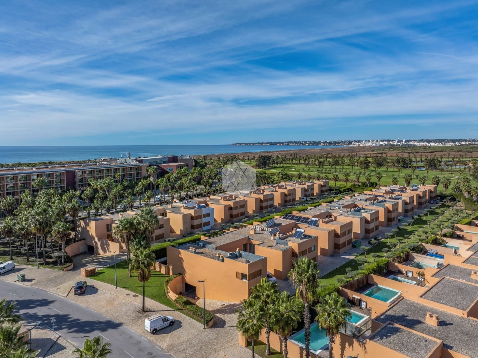 Moradia T3 para Venda em Albufeira e Olhos de Água Foto 5