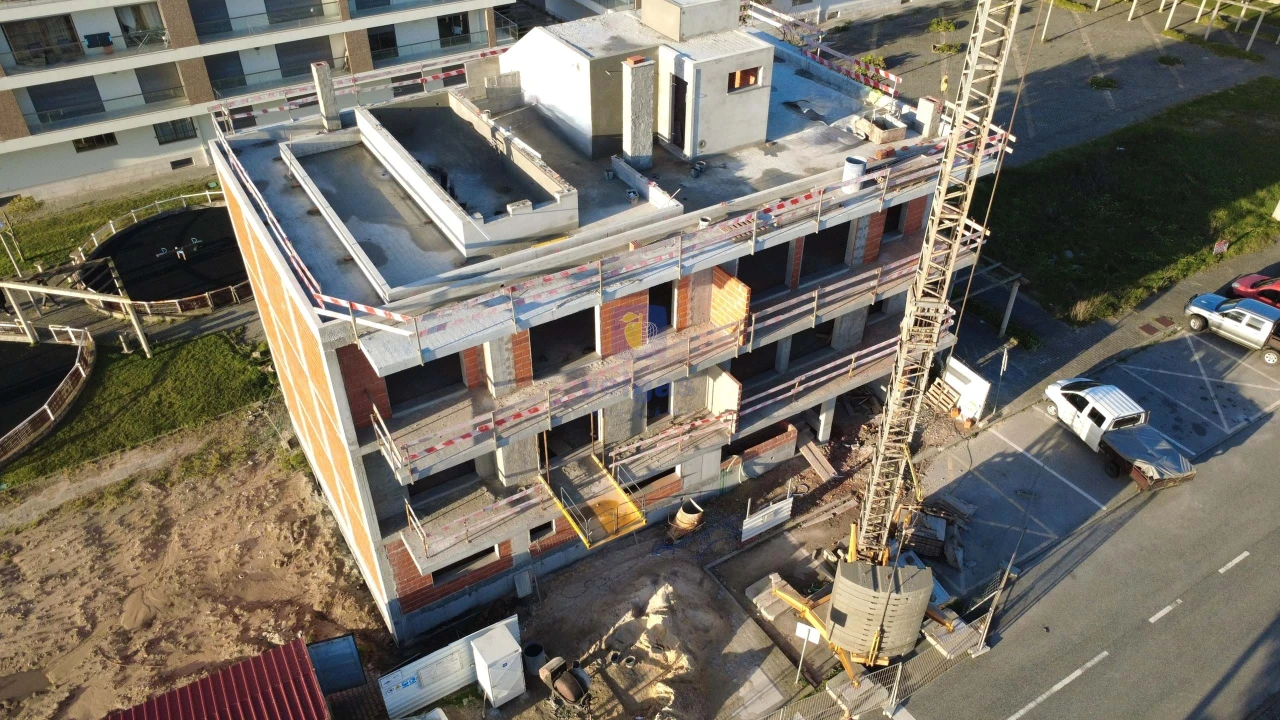 Apartamento T3 para Venda em Atouguia da Baleia Foto 3