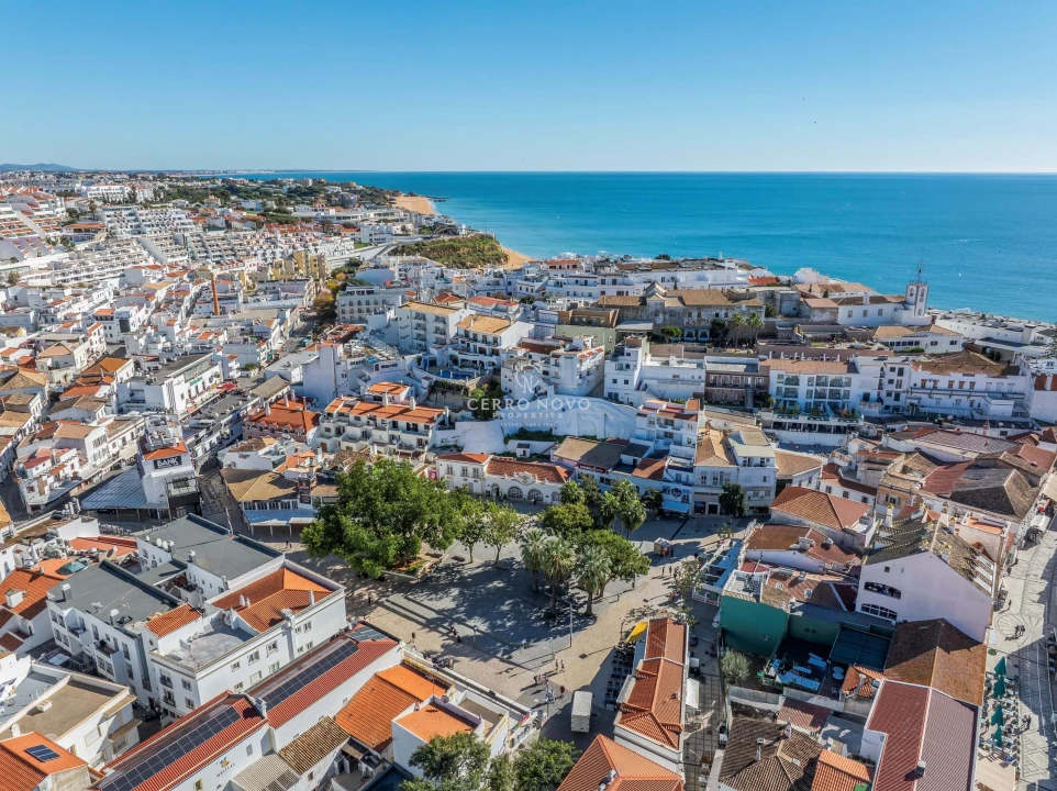 Moradia T5 para Venda em Albufeira e Olhos de Água Foto 27