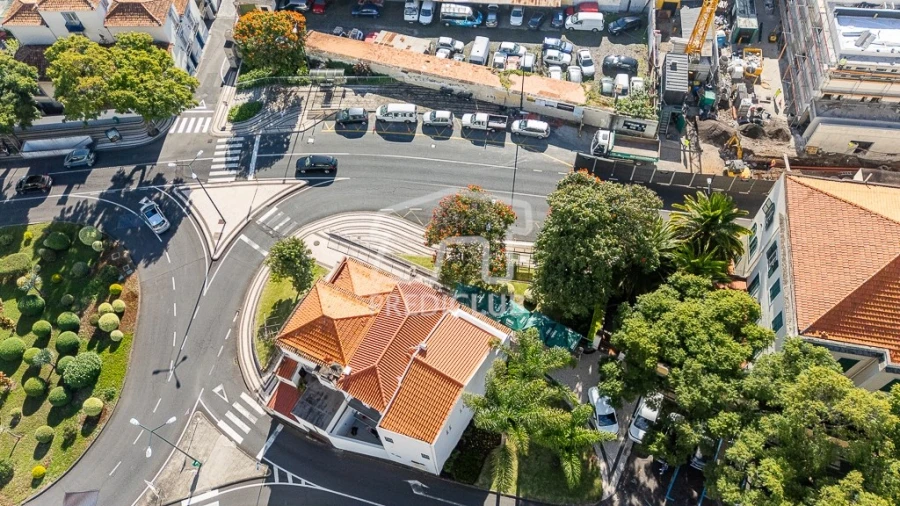 Moradia T2 para Venda em Funchal (São Pedro) Foto 3