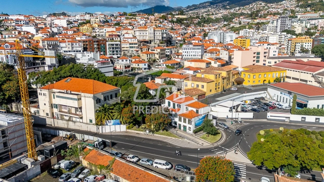 Moradia T2 para Venda em Funchal (São Pedro) Foto 9
