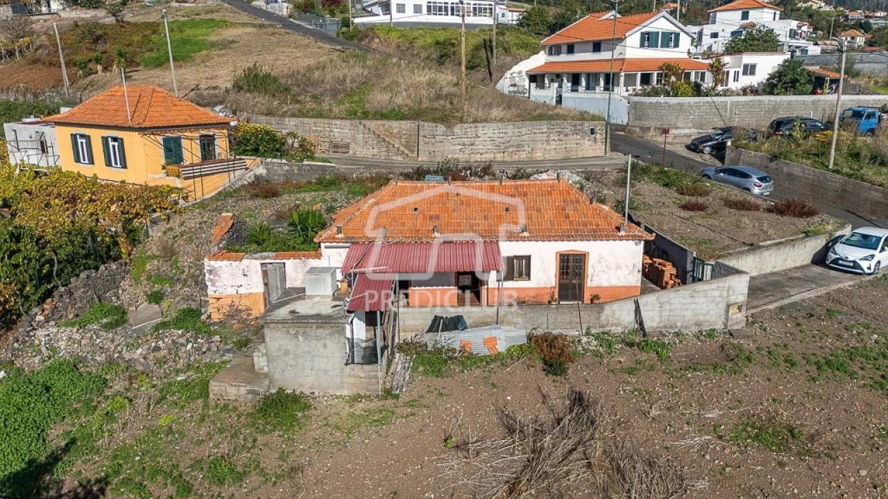 Moradia T2 para Venda em Estreito da Calheta Foto 3