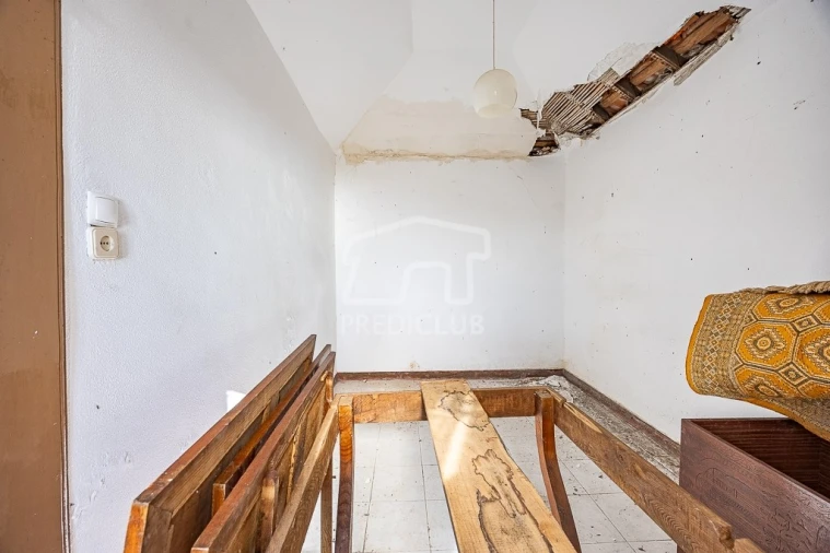 Moradia T2 para Venda em Estreito da Calheta Foto 14