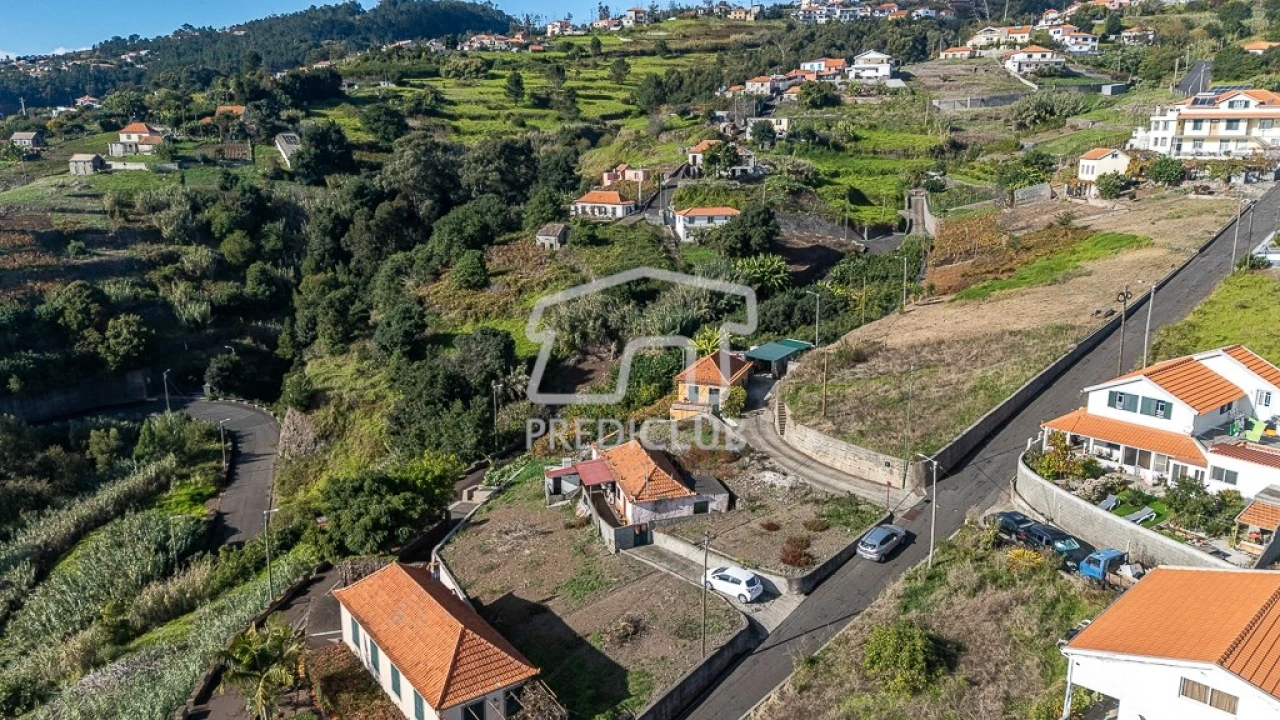 Moradia T2 para Venda em Estreito da Calheta Foto 15