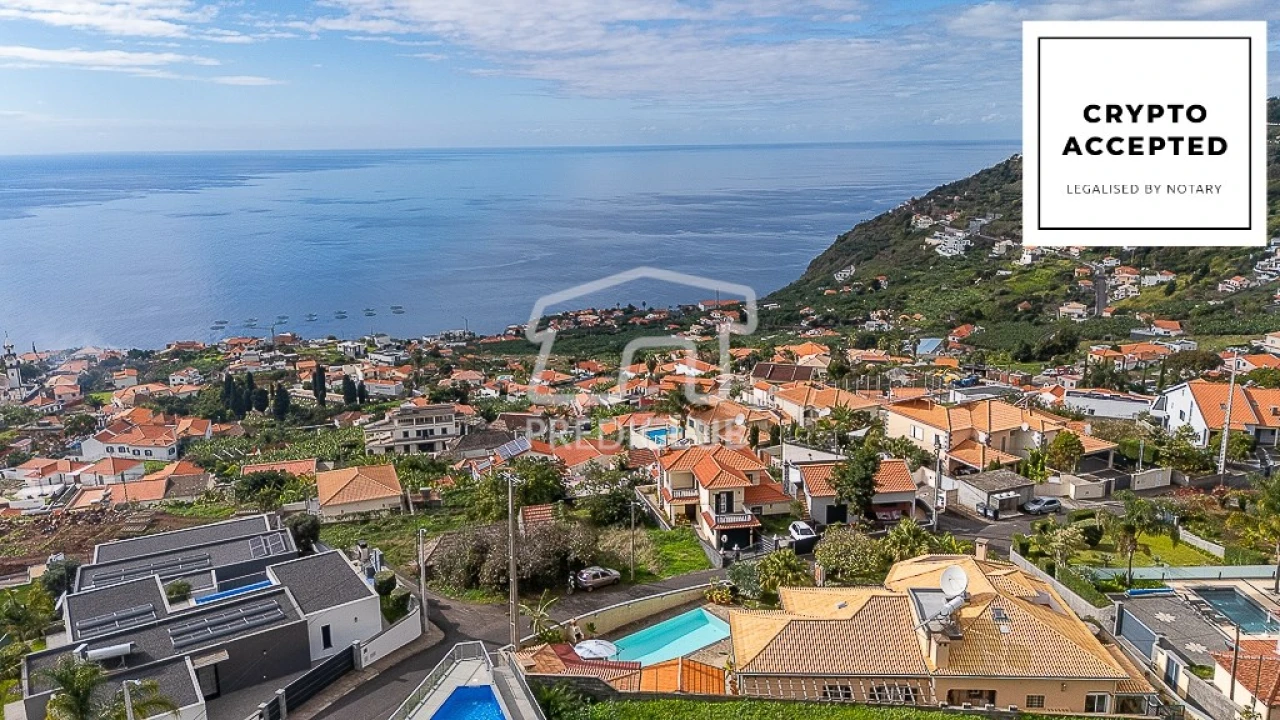 Moradia T4 para Venda em Arco da Calheta Foto 1