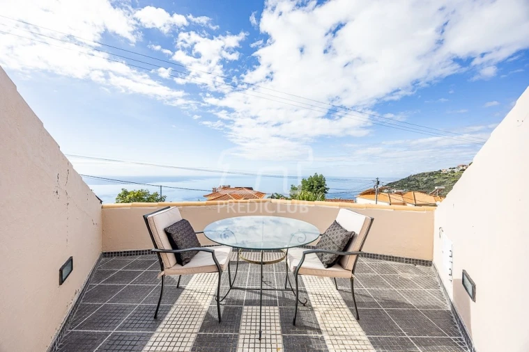 Moradia T4 para Venda em Arco da Calheta Foto 14