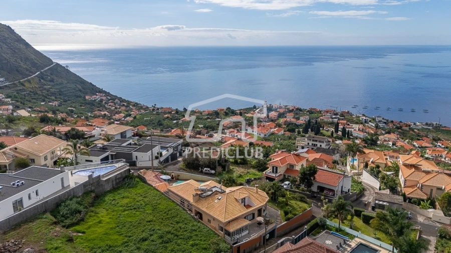 Moradia T4 para Venda em Arco da Calheta Foto 36