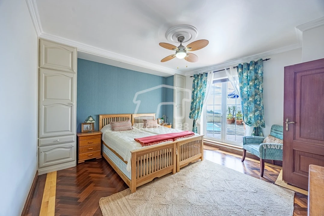 Moradia T4 para Venda em Arco da Calheta Foto 21