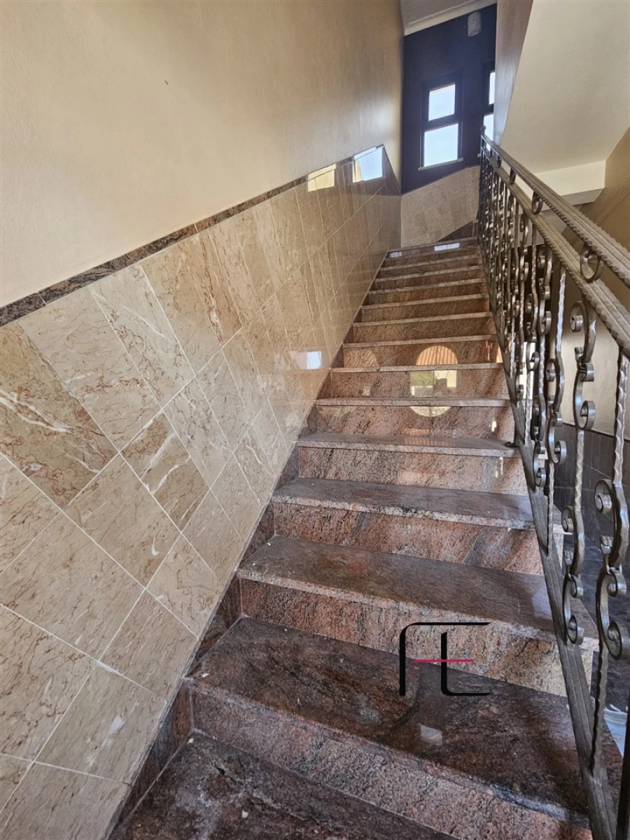 Apartamento T4 para Venda em Moita Foto 17