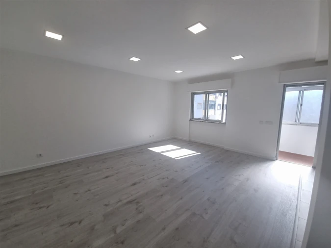 Apartamento T0 para Venda em Nossa Sra de Fatima Foto 4