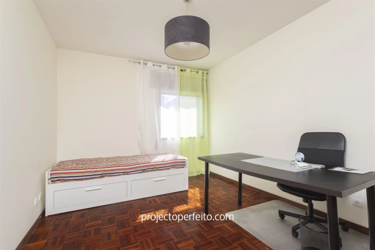 Apartamento T2 para Arrendamento em Espinho Foto 7