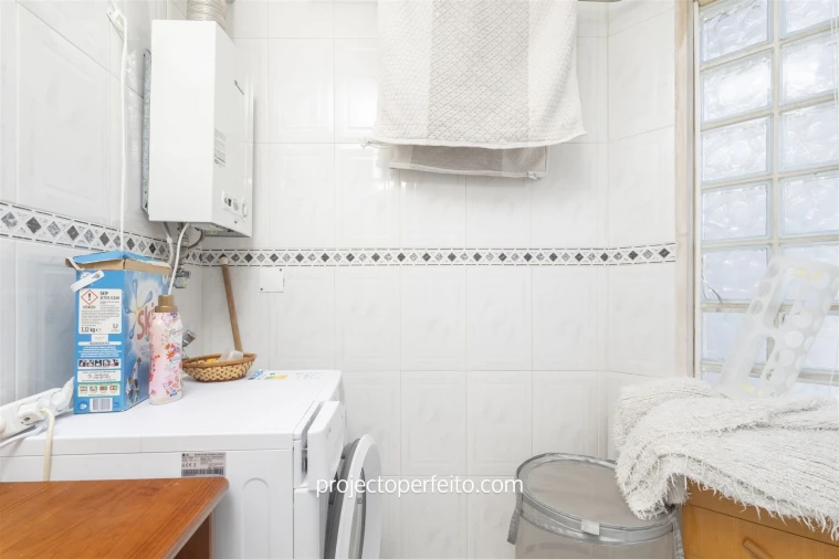 Apartamento T2 para Arrendamento em Espinho Foto 6
