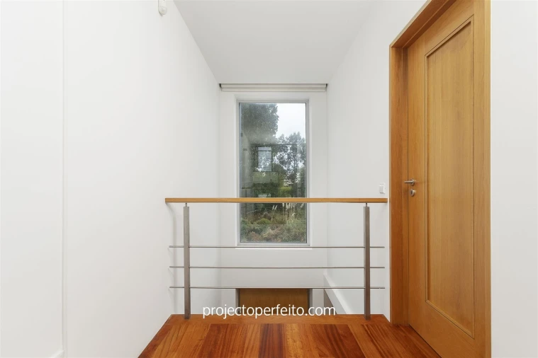 Moradia T3 para Arrendamento em Madalena Foto 23