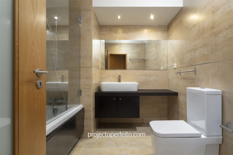 Moradia T3 para Arrendamento em Madalena Foto 15