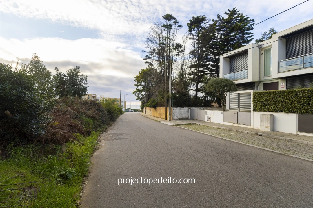 Moradia T3 para Arrendamento em Madalena Foto 3