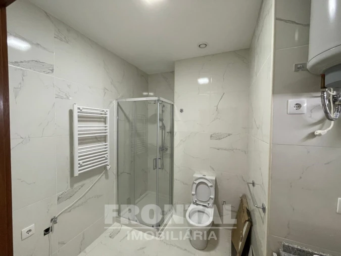 Apartamento T0 para Venda em Mafamude e Vilar do Paraíso Foto 12