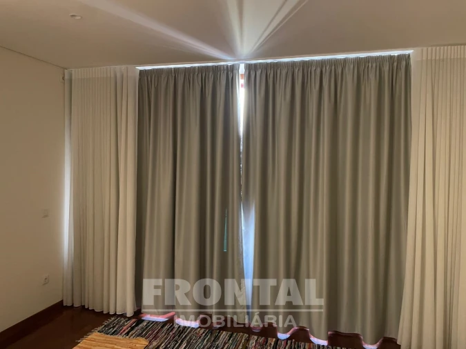 Apartamento T0 para Venda em Mafamude e Vilar do Paraíso Foto 7