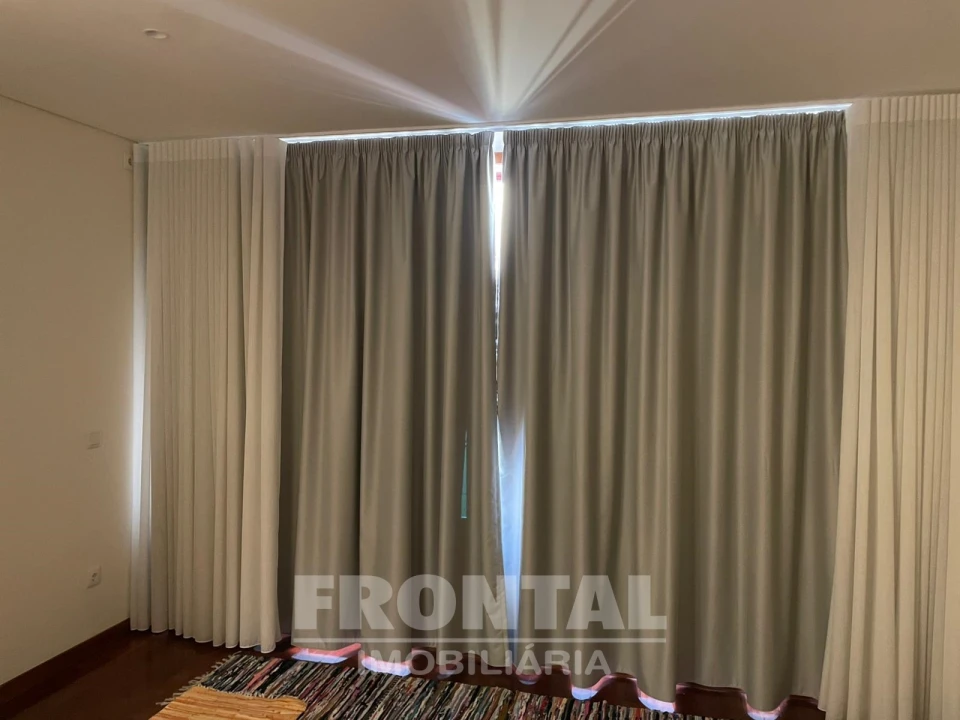 Apartamento T0 para Venda em Mafamude e Vilar do Paraíso Foto 7