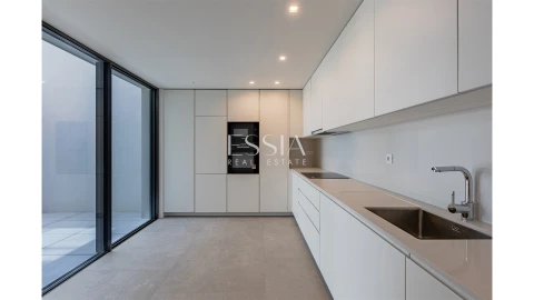 Apartamento T3 para Venda em Campanhã