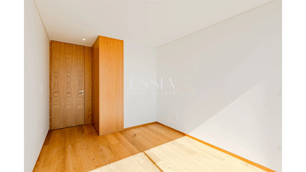 Apartamento T2 para Venda em Campanhã Foto 17