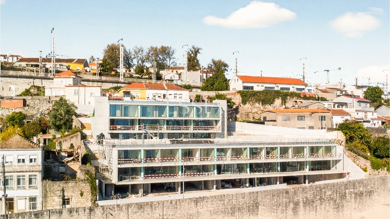 Apartamento T2 para Venda em Campanhã Foto 32