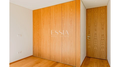 Apartamento T2 para Venda em Campanhã