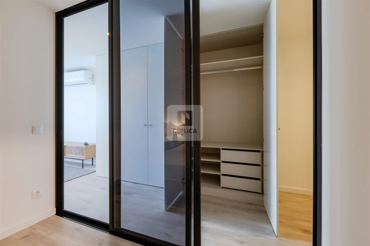 Apartamento T1 para Arrendamento em São Mamede de Infesta e Senhora da Hora Foto 17