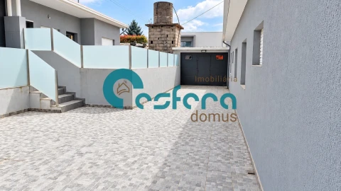 Moradia T2 para Venda em Seroa