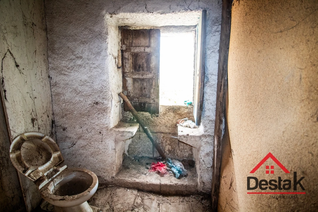 Moradia T3 para Venda em Sul Foto 10