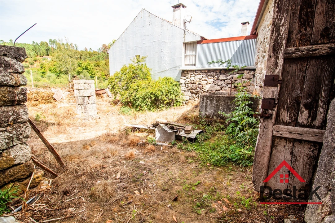 Moradia T3 para Venda em Sul Foto 13