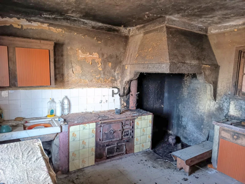 Moradia T3 para Venda em Ovoa e Vimieiro Foto 6