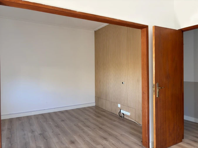 Apartamento T2 para Arrendamento em Carcavelos e Parede Foto 13