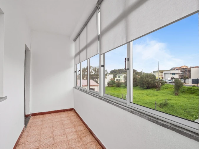 Apartamento T2 para Arrendamento em Carcavelos e Parede Foto 6