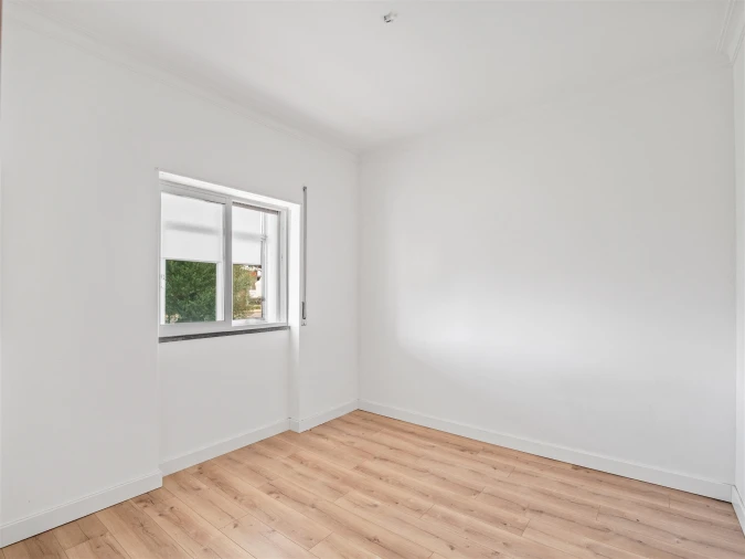 Apartamento T2 para Arrendamento em Carcavelos e Parede Foto 10