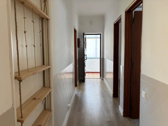 Apartamento T2 para Arrendamento em Carcavelos e Parede Foto 4