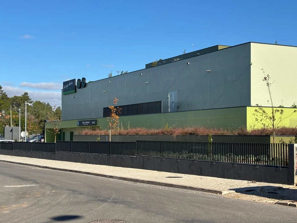 Apartamento T2 para Arrendamento em Carcavelos e Parede Foto 25