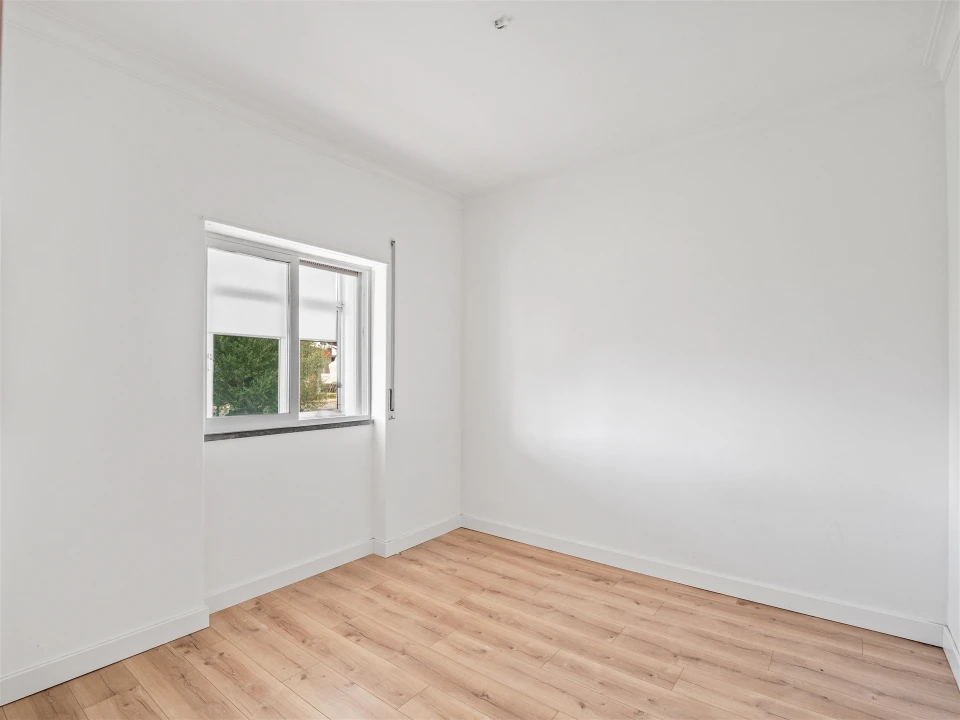 Apartamento T2 para Arrendamento em Carcavelos e Parede Foto 10