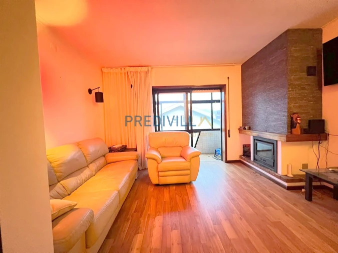Apartamento T1 para Venda em Arvore Foto 4