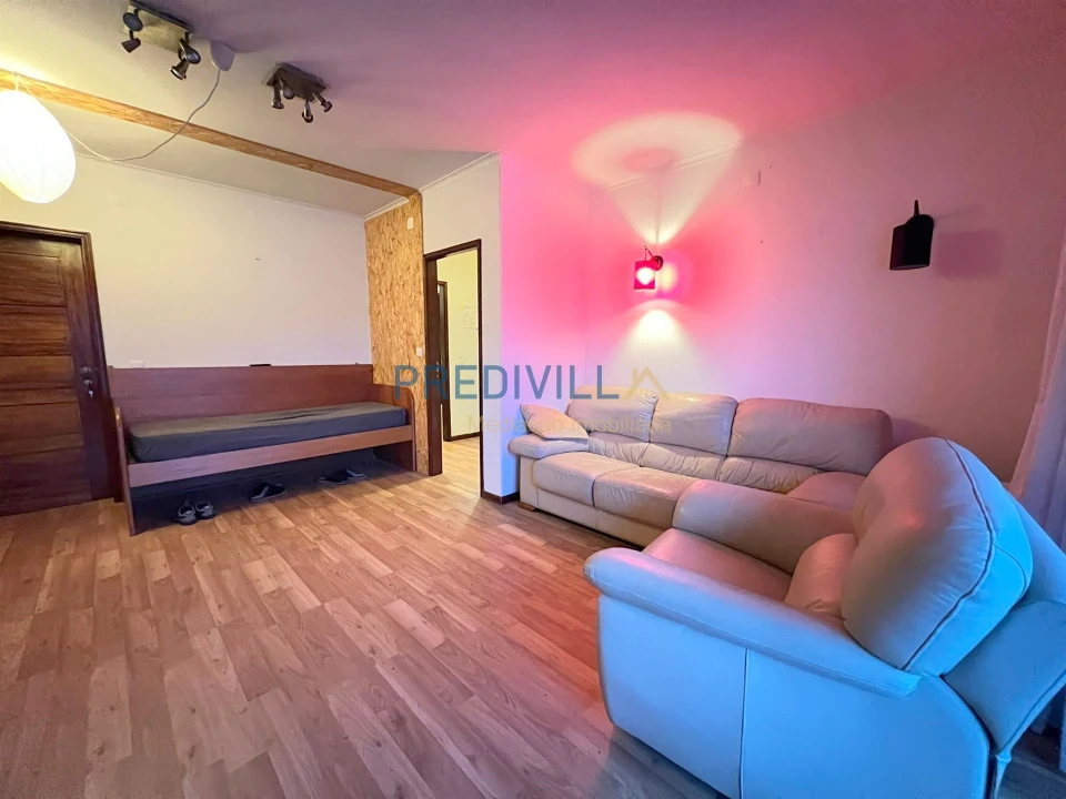 Apartamento T1 para Venda em Arvore Foto 3