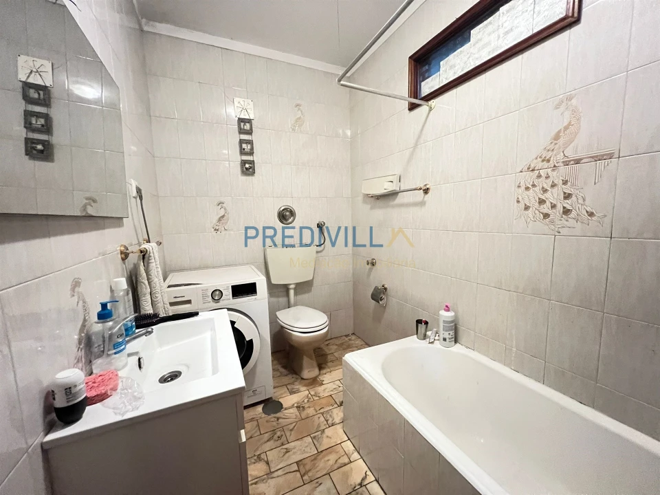 Apartamento T1 para Venda em Arvore Foto 18