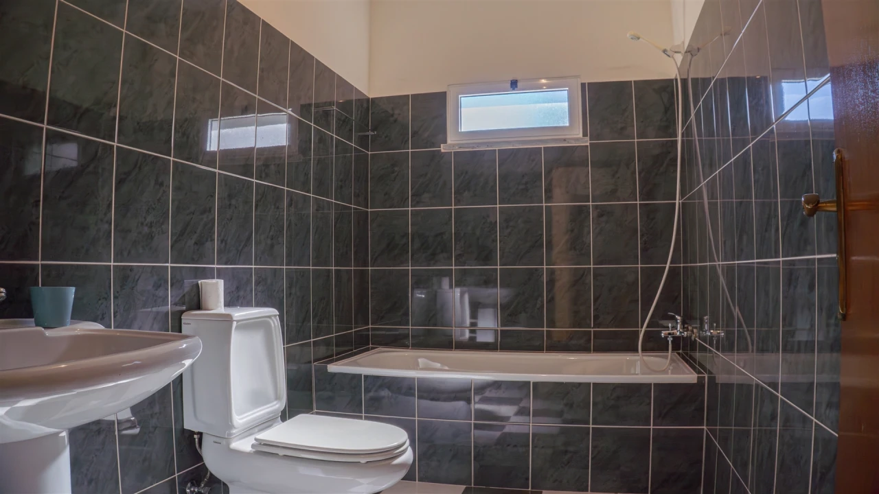 Moradia T0 para Venda em Madalena do Mar Foto 12